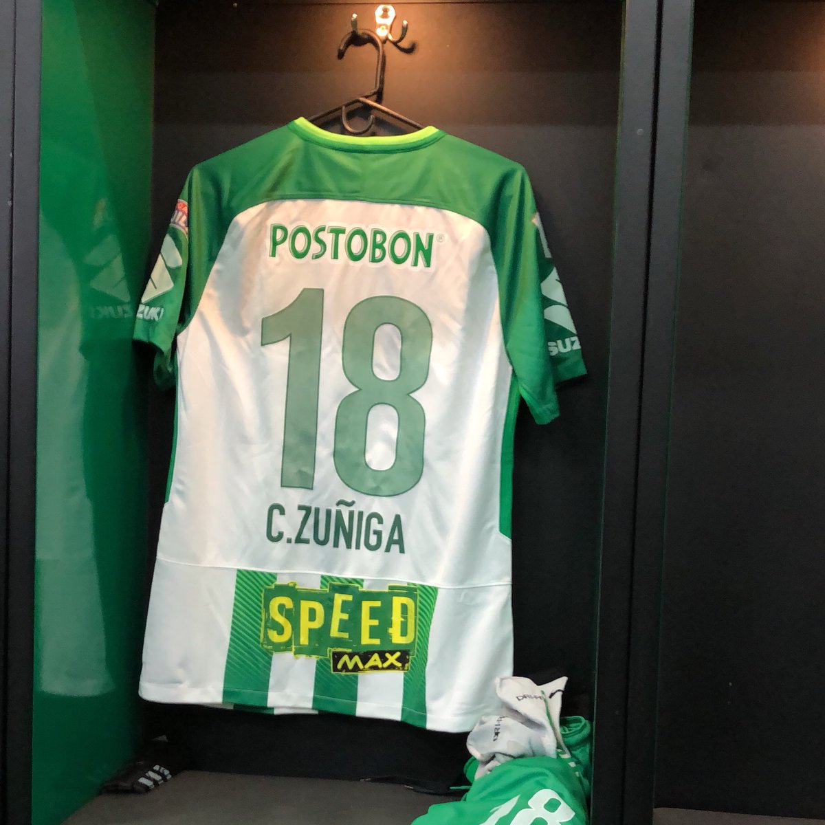 nacionaloficial's tweet photo. 🔊 🎼 ¡Regresaron las gambetaaaaas
La alegría y la pasióooooon
Zuñiga está de vueltaaaaa
Y quiere salir campeóoooon! 🎼 🔊 https://t.co/uCBC88pM37