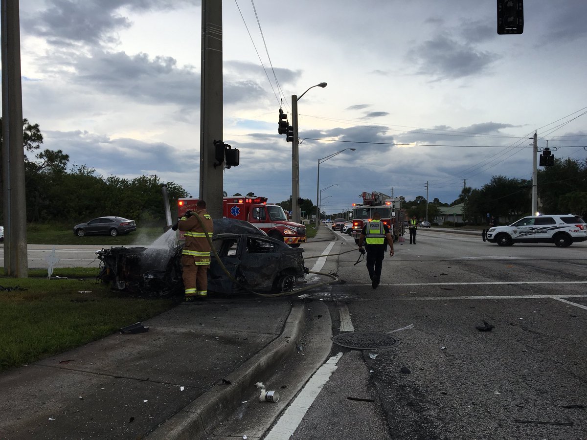 Port St Lucie Pd On Twitter Pslpolice Still On Scene Of Fiery