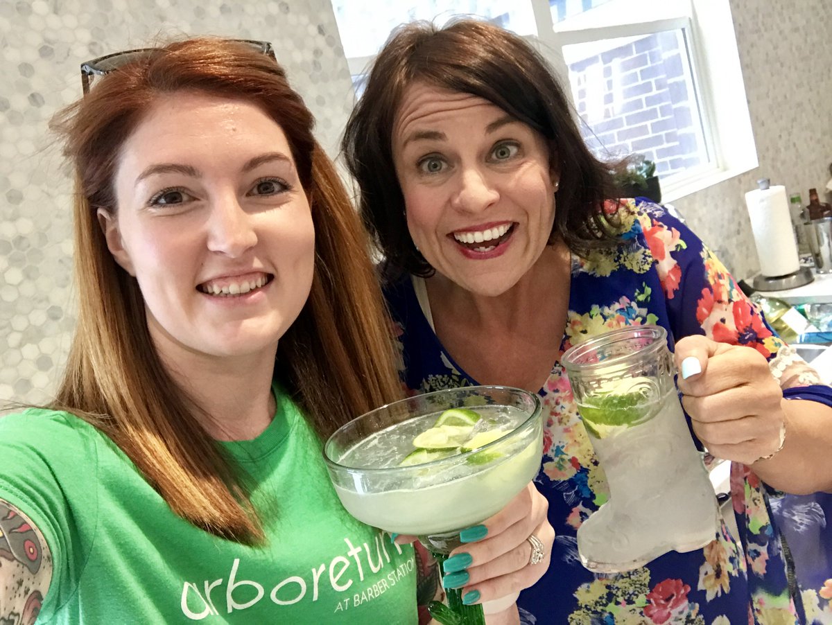ArboretumBoise's tweet photo. Arboretum Apts
Just now · 
Our 1st Annual Cinco De Mayo party was a hit! Thank you to everyone who came down, and to Mr. Jason for making his handcrafted margaritas and AMAZING guacamole!
#weloveourresidents #arboretum #eastboiseliving #lovewhereyoulive #cincodemayo2018🥑💃🕺🍹🌮 https://t.co/5DHvUbISMx