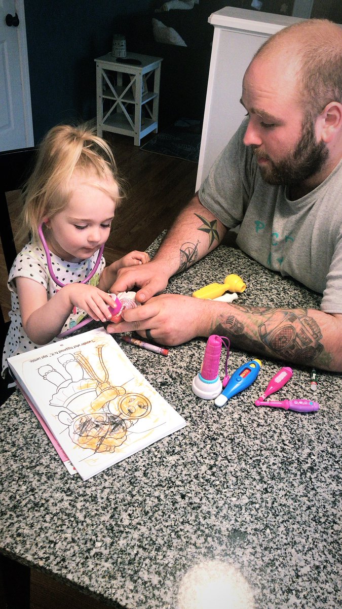 nk_nowicki's tweet image. Peyton’s favorite Ariel toy had a case of “head popped offatosis” so doc and daddy fixed her all up at her toy hospital and put her diagnosis in the big book of boo boos. 👩🏼‍⚕️ #TheDocIsIn #DocMcStuffins @DisneyJunior @BrownBagFilms