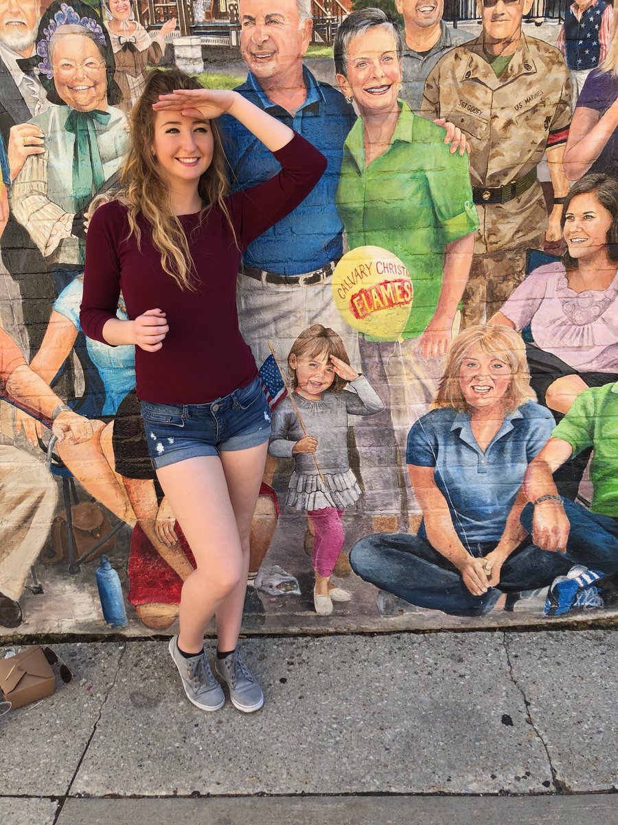 OmqVic's tweet photo. Great day in Naperville with my gorls 💕  @emilye_808 https://t.co/hR9DhfR45R