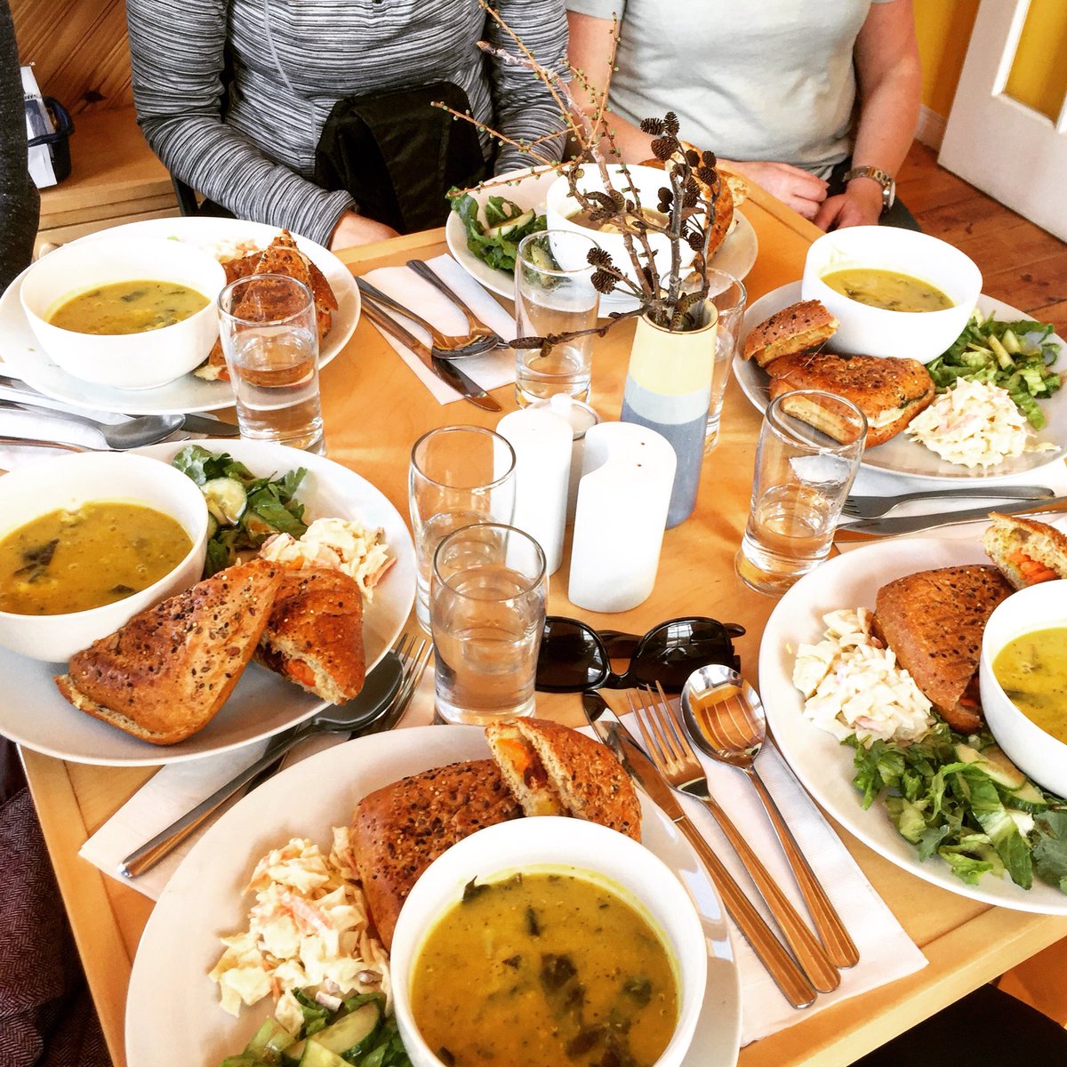 Lauren_CBee's tweet photo. The most delicious #vegetarian lunch at #twowhales cafe today! And this kid loves meat! #disntevenmissit #girlsday #foodporn #panini #soup #eatlocal #growyourown #love #lucky https://t.co/2NOpJOQY4e