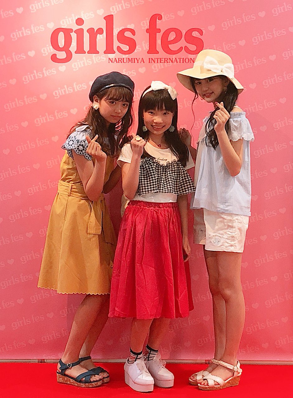 LS洋少女 #鹿児島山形屋 #1日店長 #イベント  📸みんなとってもオシャレなコーディネートで参加してくれたよ✨3ショット写真は宝物だね❣️ #髙田凛 #阿部ここは #ガールズフェス  #girlsfes #2018SS #JS #JC #イメージモデル #ニコプチ #ニコプチモデル ...