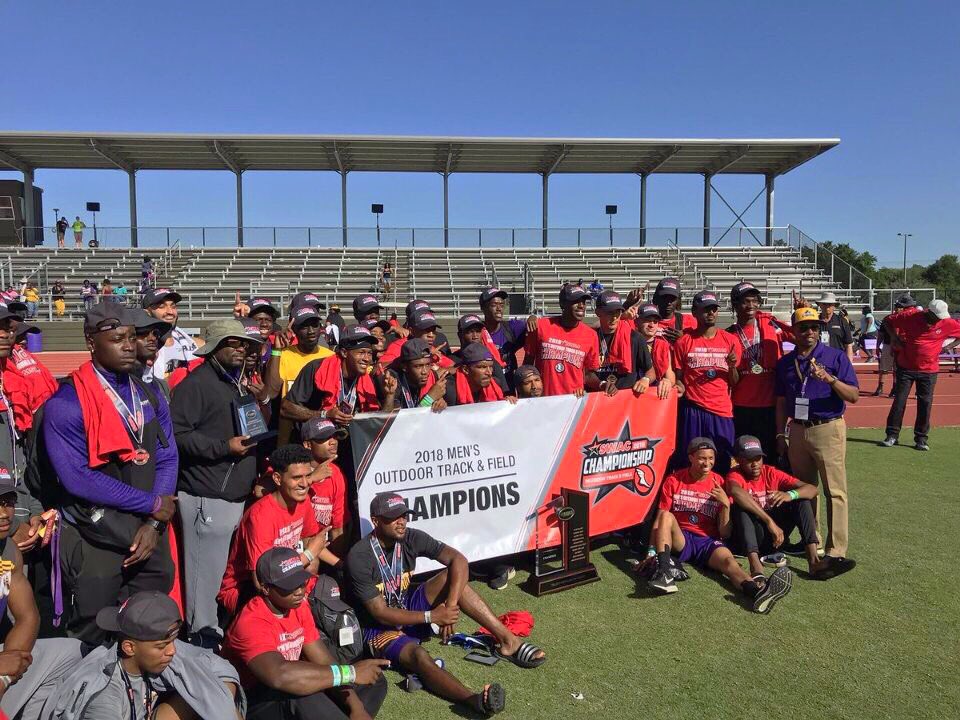 AustynStyles's tweet image. Today i ended my career as a college athlete, and i can say that this sport has made me who i am today. I thank god for this opportunity and blessing that he allowed me to live. Lastly i will always be greatful for the track family i have ✊🏾