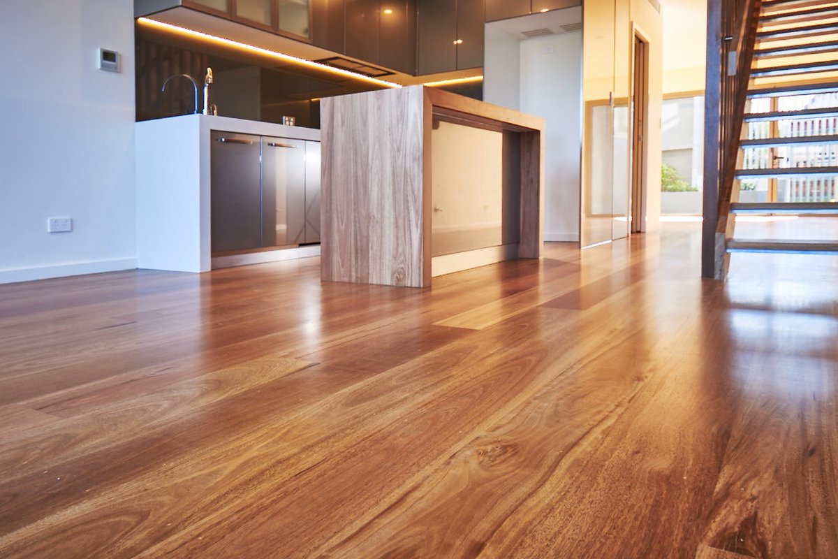 SETimber's tweet image. Close up of this beautiful Tallowood floor in Lilyfield! 

#tallowood #flooring #timber #interiordesign #setimber #melbourne #sydney #design #stairs #elegant #stylish #modern #house #houseinspo #lighting  #solidtimber #timberflooring #flooringinspo #naturalflooring