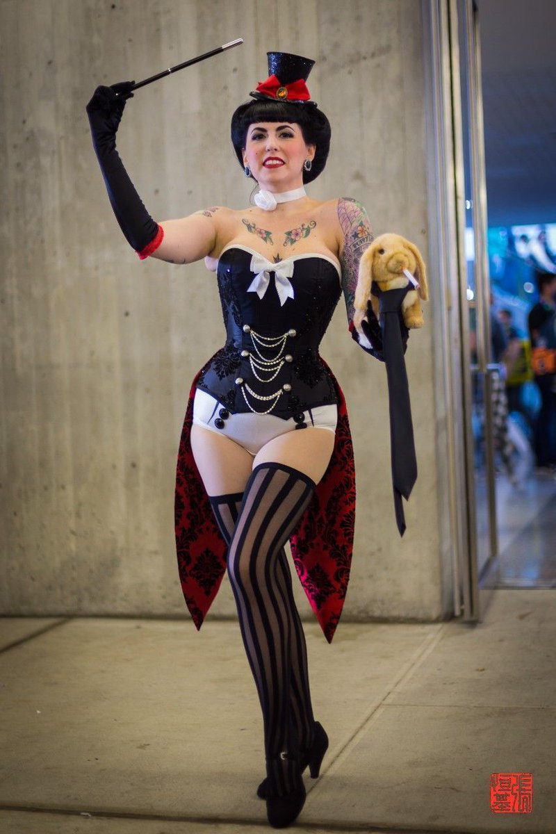 FoodAndCosplay's tweet image. Bombshell Zatanna

Cosplay by @MinniedMoocha 
Taken at @NY_Comic_Con 17

#zatanna #bombshellZatana #DCBombshell #ZatannaCosplay #BombshellZatanaCosplay #zatannazatara #cosplay 

@AntLucia1 

patreon.com/posts/18386183