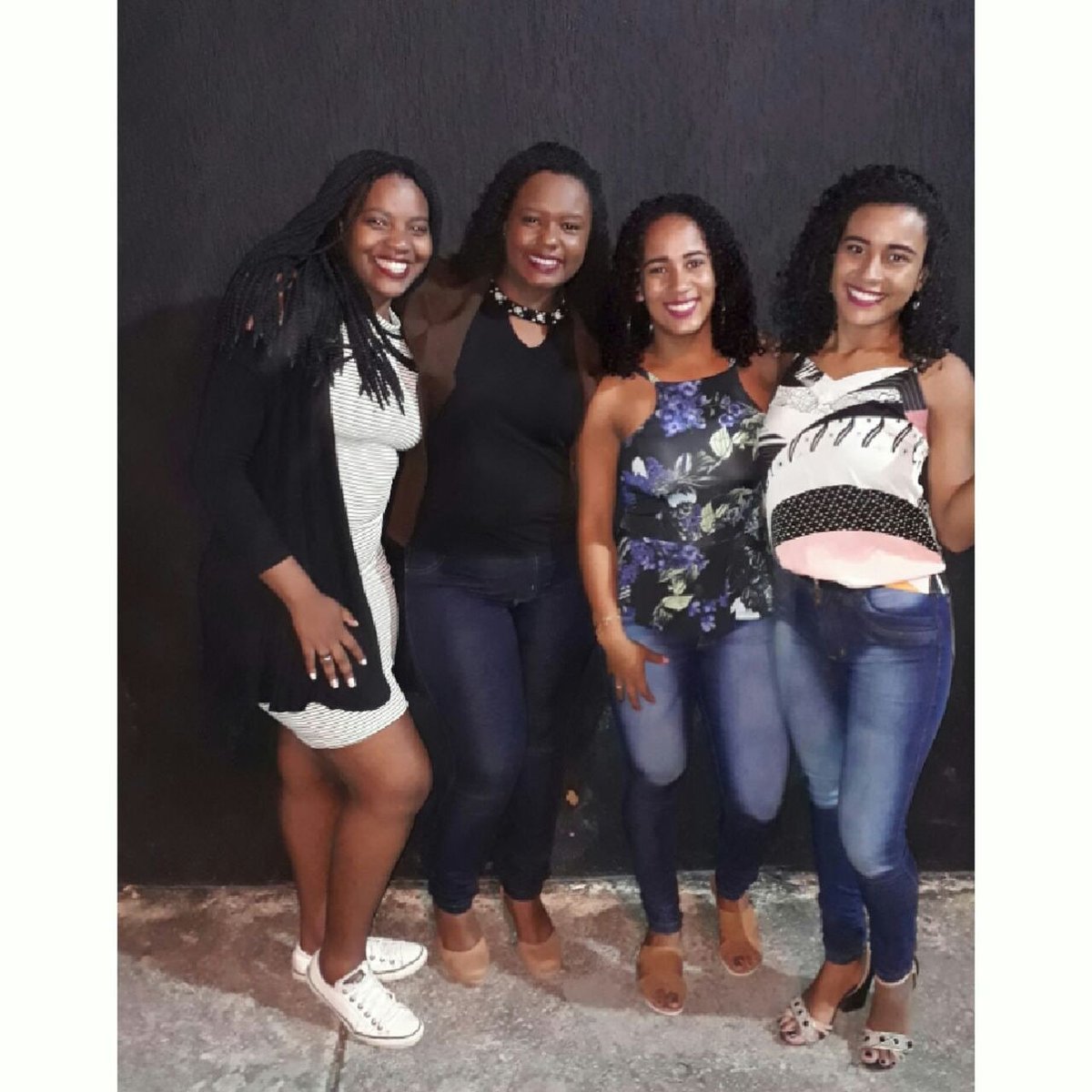 1esteroliver's tweet photo. O bonde não acabou , nunca vai acabar #amovoces ❤❤❤😍 https://t.co/W6paSpjXIV