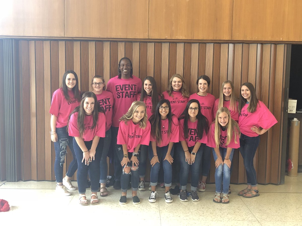 Merkel_FCA's tweet photo. Thankful for you guys &amp; your servant hearts! https://t.co/GdNd5hA1kh