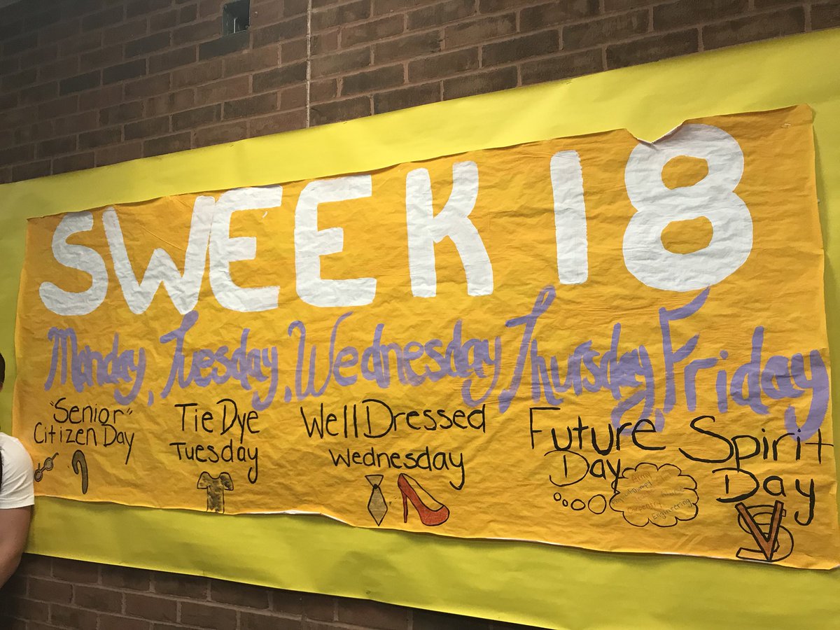 svironmaniacs's tweet photo. SENIORS 🗣 don’t forget that tomorrow starts our spirit week!!! go all out one last time https://t.co/bU9ExHT3k5