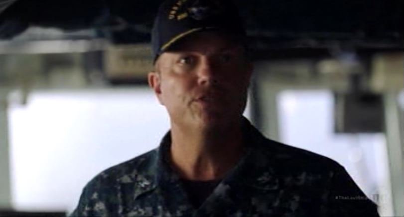 BlackhawkStrykr's tweet photo. @LastShipTV #SlatterySunday continues with #CaptainSlattery telling #MasterChiefJeter to drop anchor- it will spin the James around in the water with minimal damage from the missile Bravo Zulu #Slattery ! #TheLastShip #NathanJames https://t.co/AFH6lcJdzO