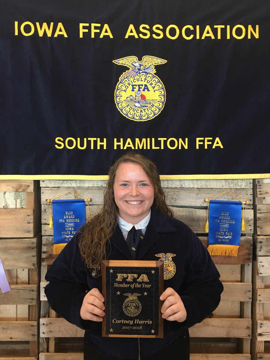 NessAgEd's tweet photo. 2017-2018 @shamiltonffa Member of the year, Cortney Harris! https://t.co/PHpYbnvTpI