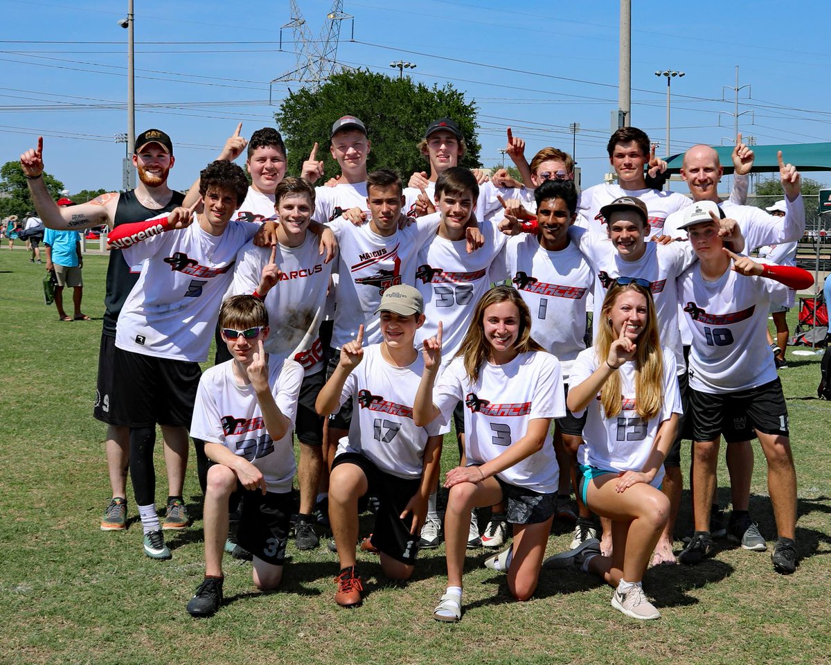 marcus_ultimate's tweet photo. CHAMPS! https://t.co/tMXnMOjhPF