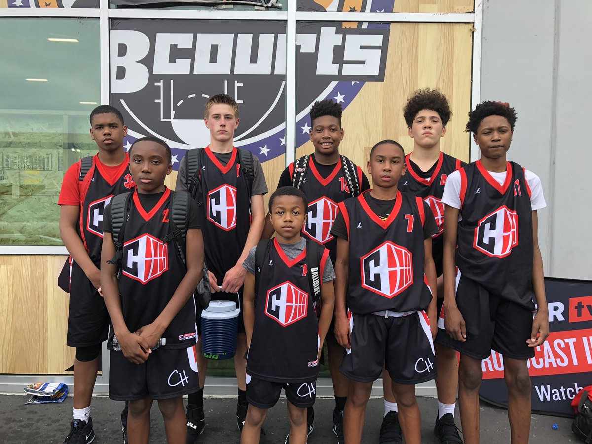 Zach_SEBBall's tweet photo. Congrats to Chuck Hayes Basketball Black for winning the 7th Grade championship! A great group of players takes home the title in an impressive final victory! #PrimeEventQualified #ZGSelectCA https://t.co/dsHuKl0yUF