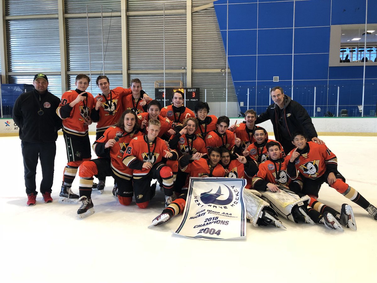 Joshua Niedermayer’s overtime goal sealed it for the Anaheim Jr. Ducks. Congratulations 2004 Division Champions!