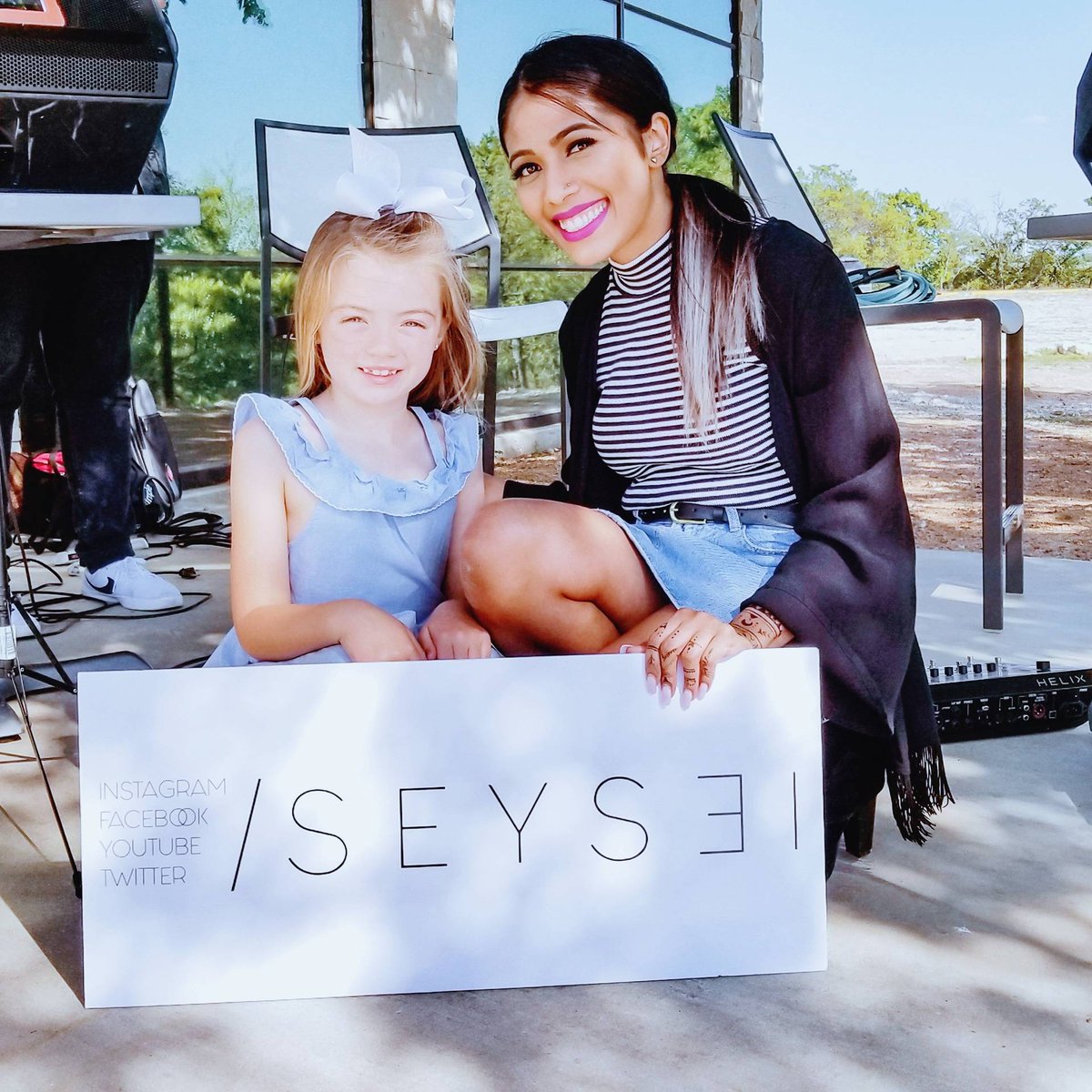 SeyseiMusic's tweet image. Find something you love to do. #alwaysworthit

#uhmhello #adorable #livemusic #femaleartist #singer #acoustic #acousticpop #electronicpop #vocals #singersongwriter #seysei #photooftheday #love #style #naga #thatsdarling #winery #gigs #musician #passion #drive #dreambigdarling