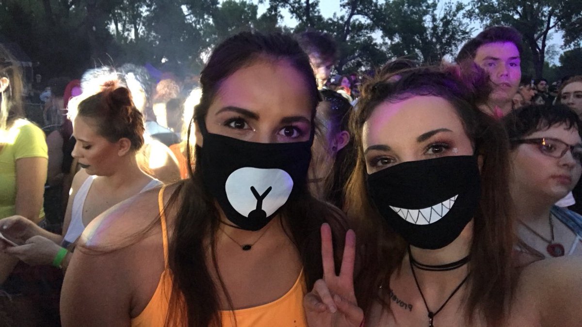 _callmekeish's tweet photo. take us back to last night ๐ฉ #PaintedForest ๐จ๐คฉ https://t.co/vNEPndj007
