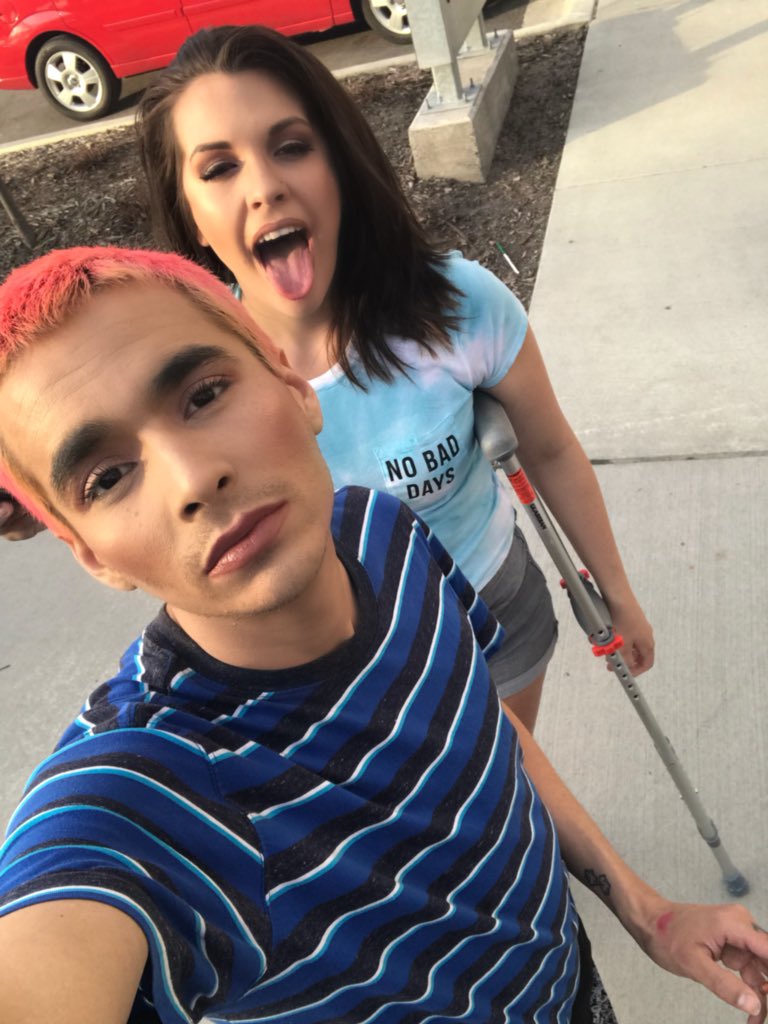 Josh13962266's tweet photo. #makeupartistsworldwide #makeuptutorial #makeupartist #makeupaddict #makeupjunkie #gayboy #blessed #wakeupandmakeup #model #malemodel #guysinmakeup #meninmakeup #boysinmakeup #selflove #blogger #ipsy #boxycharm #mua #malemuas #beauty #photooftheday #photoshoot #bestfriends https://t.co/iDUHk9M7U3