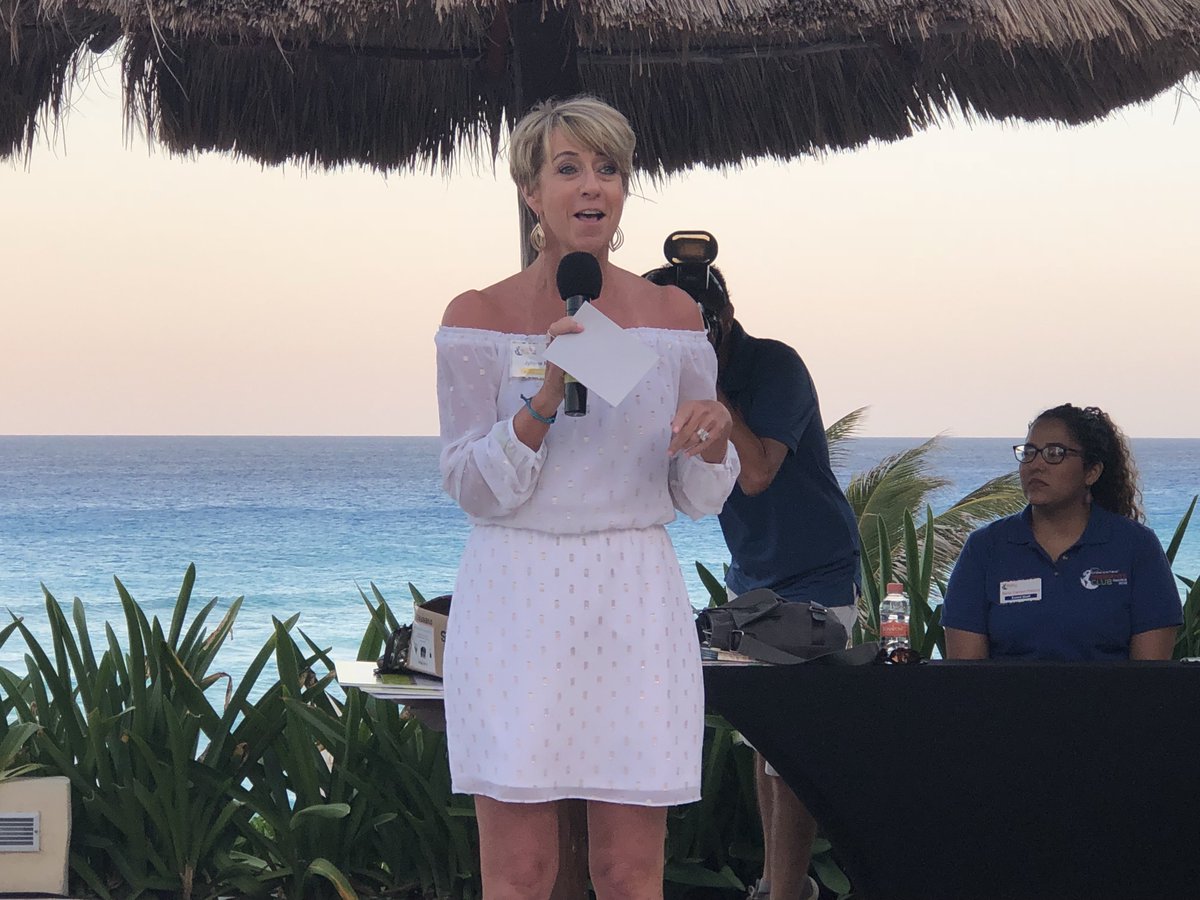 Concentrix's tweet photo. Congratulations to our 2018 Americas President’s Club Winners! This year we’re celebrating in Cancun, Mexico! https://t.co/2XeACVisLn