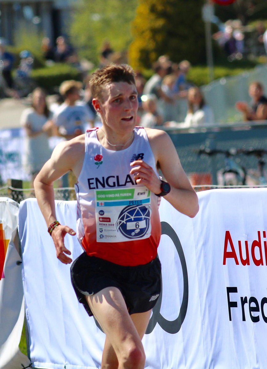 Pete_Huck's tweet photo. Pleased to take the win in Lillebælt half this weekend 🏃♂️☀️🇩🇰🥇🐋 #ChequeItOut @EnglandAthletic @RunfastLtd https://t.co/DfNNE1czSr
