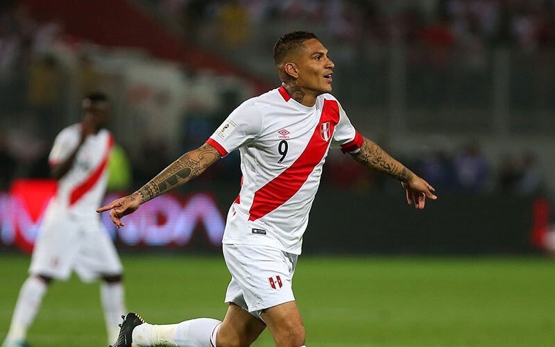 Redmanchavez's tweet photo. #MiSueñoMaldito Ver a Paolo Guerrero jugar en las canchas tras cumplirse los 6 meses de sancion de la FIFA, nunca dejamos de creer en ti capitan, nunca dudamos de tu profesionalismo ni de tu amor por la camiseta #VolvioElCapi😍😍😍 #Incondicionales 🔴⚽🔴 #Rusia2018 https://t.co/YvtwtYDoTa