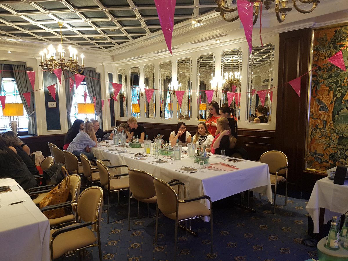 🎀 #WCSroadshow #hunkemöller 🎀 a Fantastic day with our sheros Region 23 lets Play a Game! <a href="/S_Boeer/">Sabine Boeer</a> <a href="/PetraDierck/">Petra Dierck</a> <a href="/verbmel/">Melisa Verbeck</a> @DianeVanGool <a href="/AlmeidaHkm/">MichelleAlmeidaHKM</a>