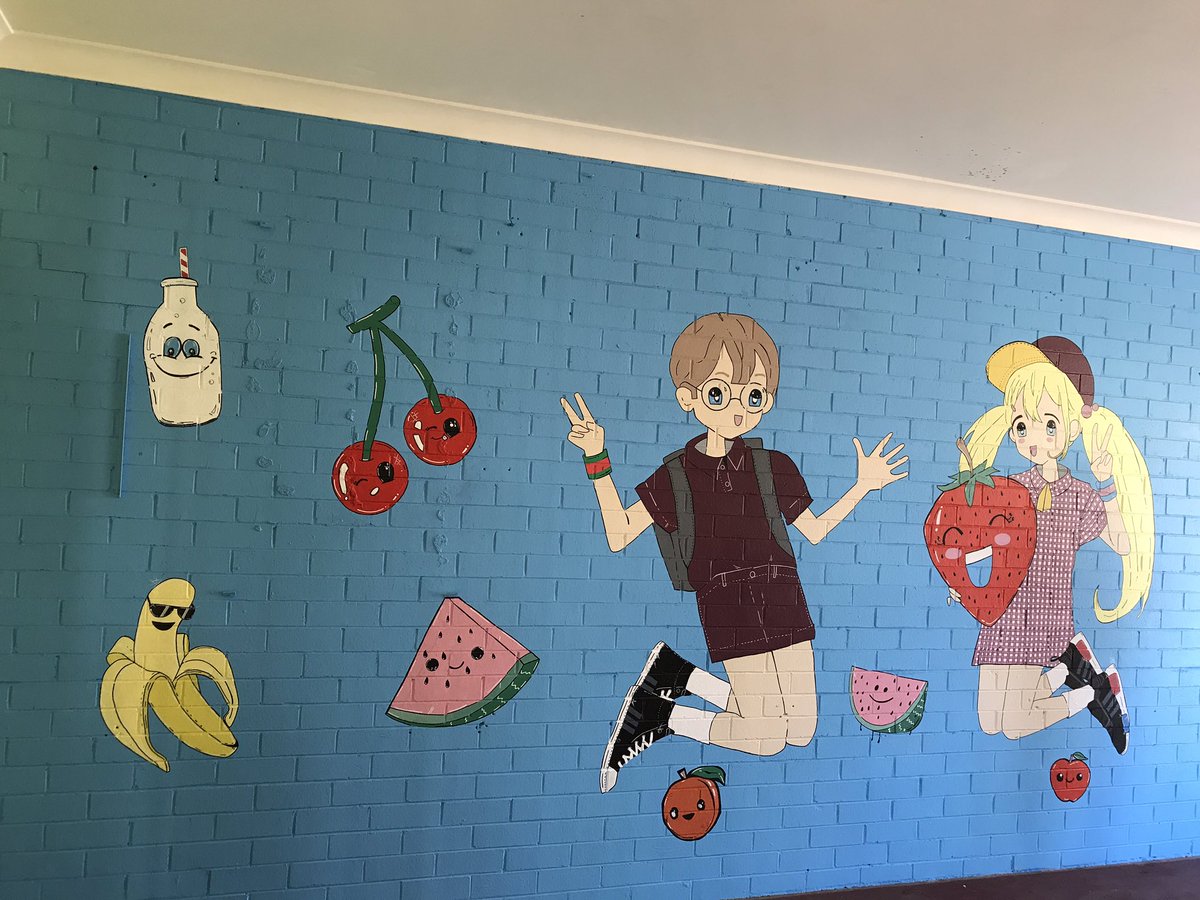 HelenMorgani's tweet photo. Former @ChulloraPS student & VC, now artist paints our canteen in a #P&C funded initiative #proud #OurStudentsAreStars #colour @dketas https://t.co/nC2GgsIvfu