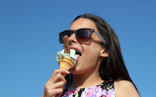 HeartGlosNews's tweet image. Prepare for a bank holiday with good weather. Forecasters are predicting the hottest 'Mayday' holiday in forty years - since it was  introduced in 1978 #HeartNews