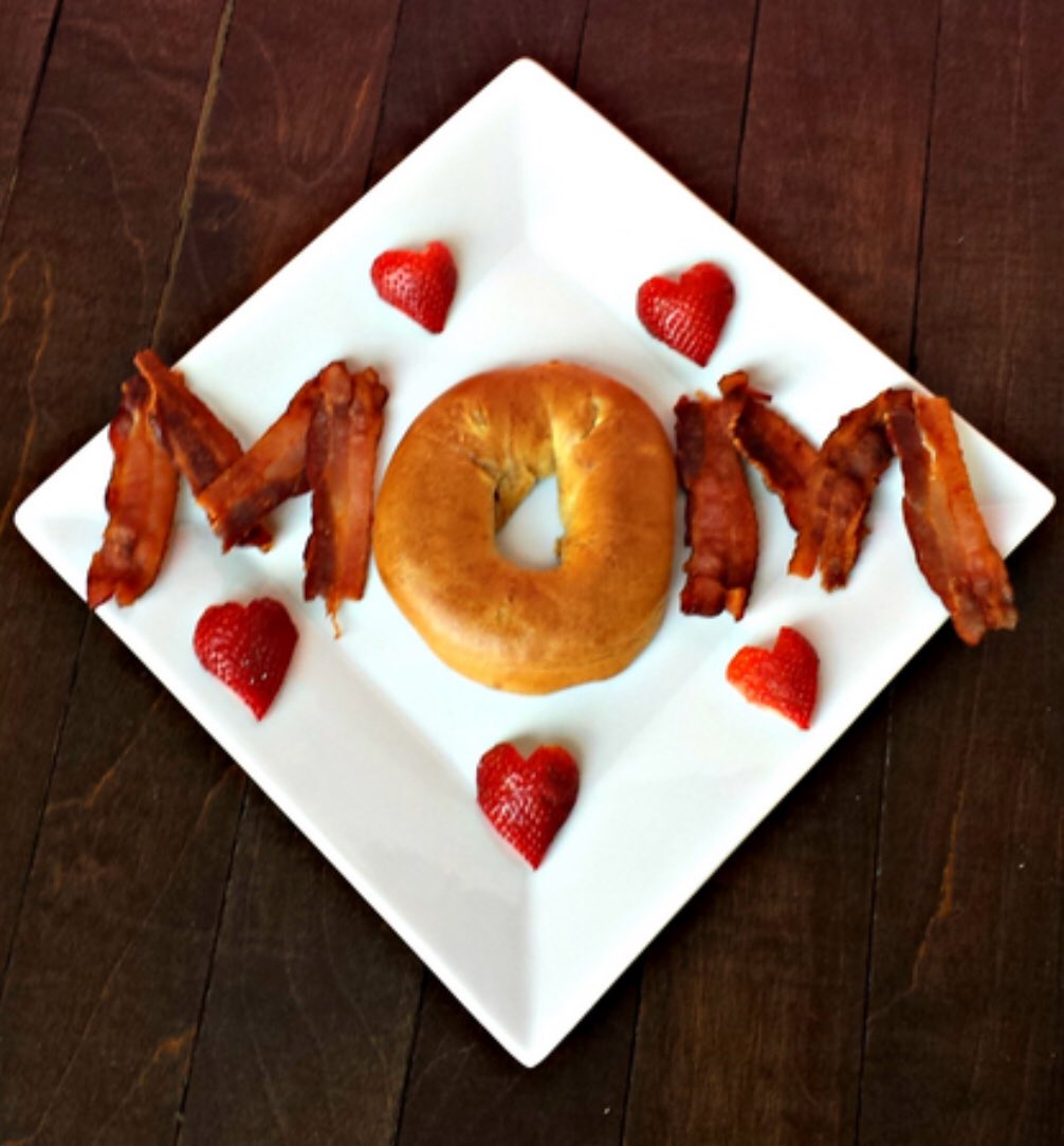 fireside_oneida's tweet image. Join us this weekend for Mother’s Day!