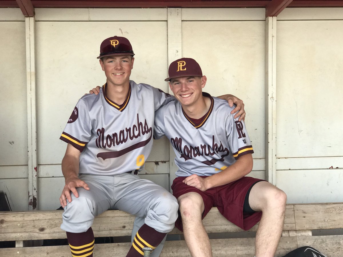 lisav7098's tweet photo. Monarchs finished their Spring Season Runner-Up in Districts! Next up- one last season of Legion Ball ⚾️ #monarchbaseball #post32 https://t.co/1dBMMJAjiS