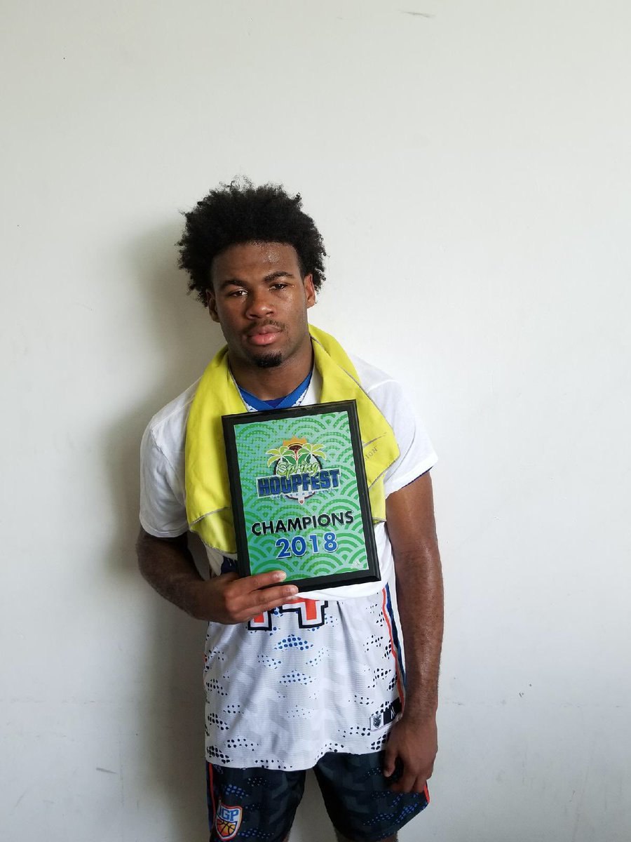 KevinEGII's tweet photo. HoopFest Champions 2018 - MVP https://t.co/SMqsdJrlaX