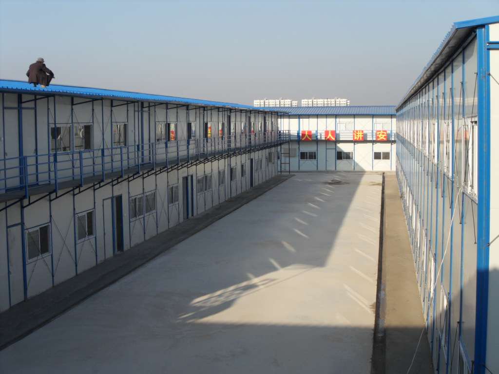 ShandongQuality's tweet photo. Multi-storey composite panel prefabricated Movable house. #houseofplay #householdpodcast #housemusic #housekinokuni #build2018 #buildhouse #constructionworker #ConstructionAngels #constructionjobs #China #houseframe https://t.co/o6jjQpkV2c https://t.co/io5rC5A8Mj