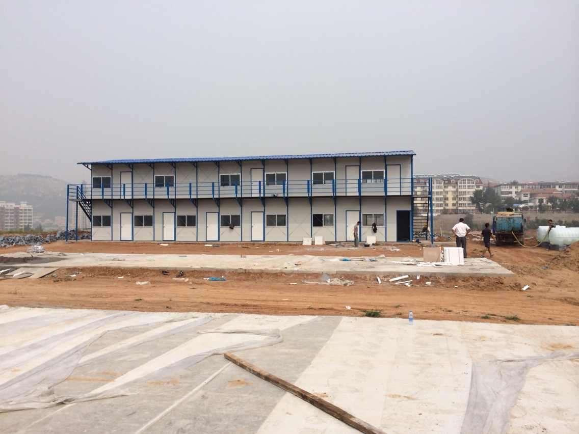 ShandongQuality's tweet photo. Multi-storey composite panel prefabricated Movable house. #houseofplay #householdpodcast #housemusic #housekinokuni #build2018 #buildhouse #constructionworker #ConstructionAngels #constructionjobs #China #houseframe https://t.co/o6jjQpkV2c https://t.co/io5rC5A8Mj