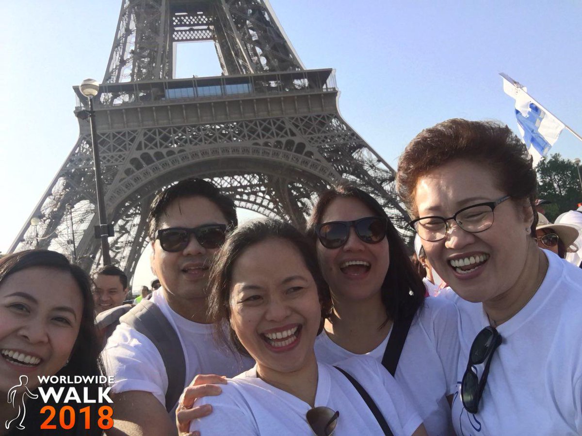 INCMediaNews's tweet photo. Kayla, Tessa, Jayden and Jordan from Oslo, Norway took time to admire Paris' most famous landmark, the Eiffel Tower.   The four were just some of the young walkers who joined the #WorldWideWalkToFightPoverty held in Paris, France. (1/3) https://t.co/CM8ILynwqd