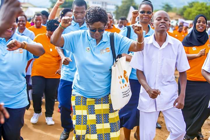 StellaMpanda's tweet photo. #Wakunga oyee! In my youthful years, I trained countless of #midwives in #Tanzania, many of them working across the country today. It was a remarkable experience to join colleagues & my students on #IDM2018 in Morogoro to rally for midwives, safe motherhood. #SaveMothersofAfrica https://t.co/ypr1LmYphG