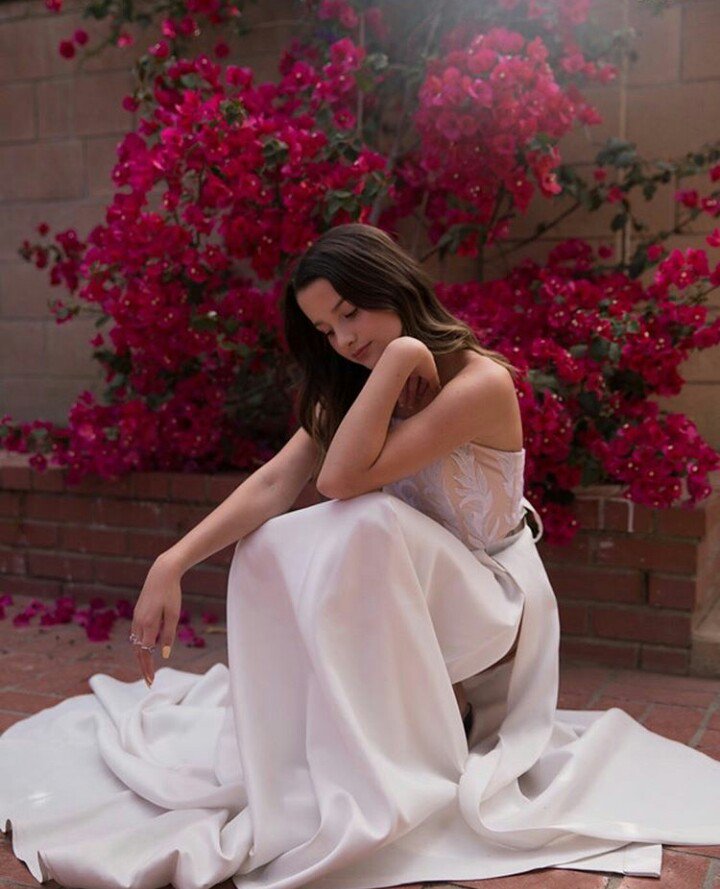 annie leblanc instagram prom dress Spring Room Decor Inspiration with Jules and Annie LeBlanc