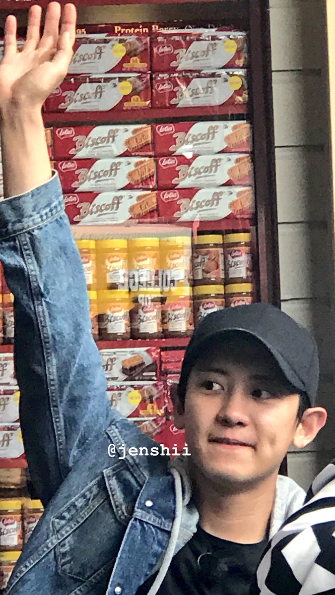 chanyeol pics tweet media