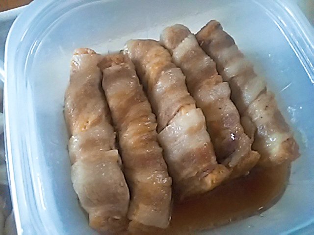 msk8127's tweet photo. @mariegohanつくりおき食堂まりえさんのレシピで何品か作りました。
＃いきなりチャプチ��
＃厚揚げの豚肉巻南蛮
＃やみつき無限キャベツ
チャプチェは予想以上に美味しくて翌日にまた作りました。 https://t.co/hXyy0loesm
