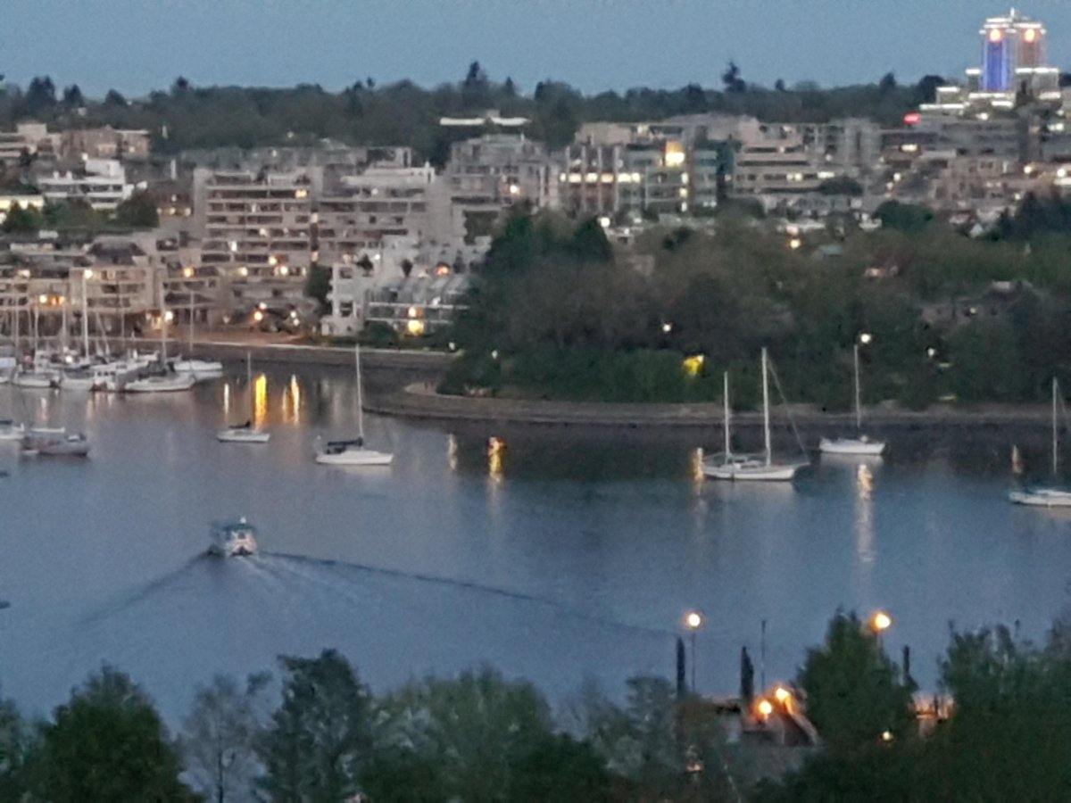 MainlandProcess's tweet image. What a beautiful spring night in #Vancouver!!

#yvr  #spring  #sunshine #manifest #life #love  #Canada #BritishColumbia #yaletown