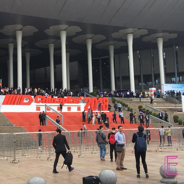 EuroshoreSB's tweet image. #Euroshore is a proud participant of #CHINAPLAS2018 🇲🇾🇨🇳

#EngineeredPlastics #Malaysia #Shanghai #CHINAPLAS