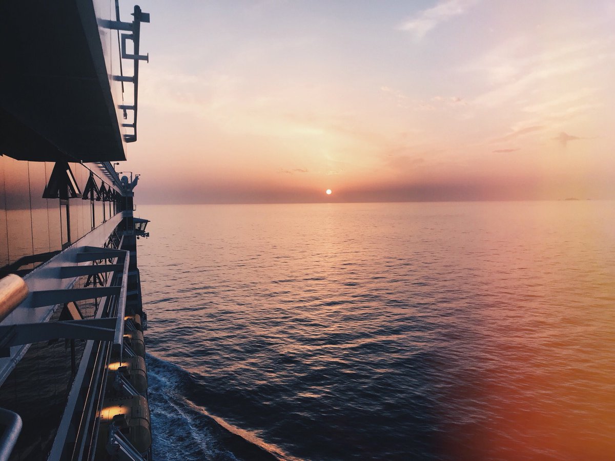 themoodofmary's tweet photo. ✨ Magic Monday ✨ #sunrise #costacruises #costaluminosa #costacrociere #travel #traveler #travelblogger #reisblog https://t.co/9gmObl9dLy