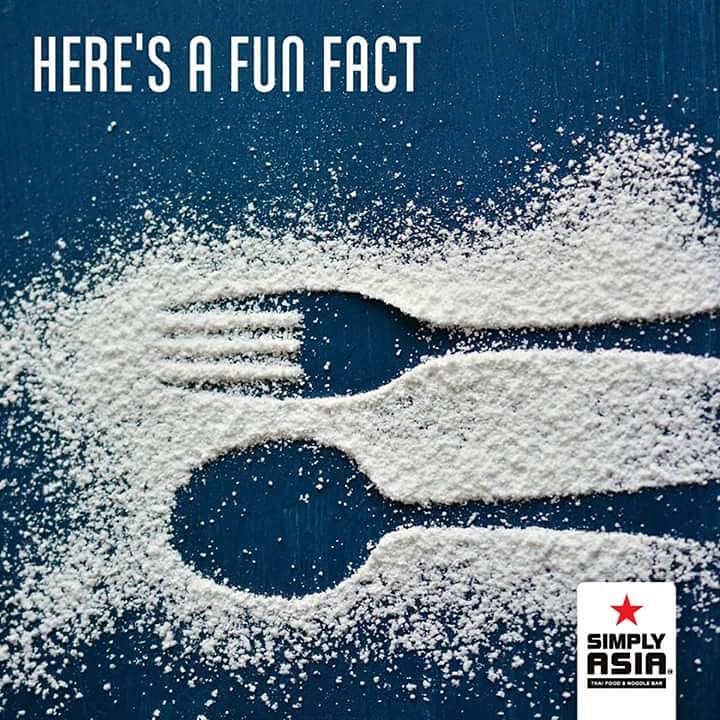 simplyasiazim's tweet photo. Fun Fact! Although the Chinese brought chopsticks to Thailand long ago, today most Thais prefer to use Western cutlery, though in their own special way. Thai cutlery generally consists of a fork and large spoon. The spoon is held in the right hand and used in place of a knife. https://t.co/YfU21CAcSn