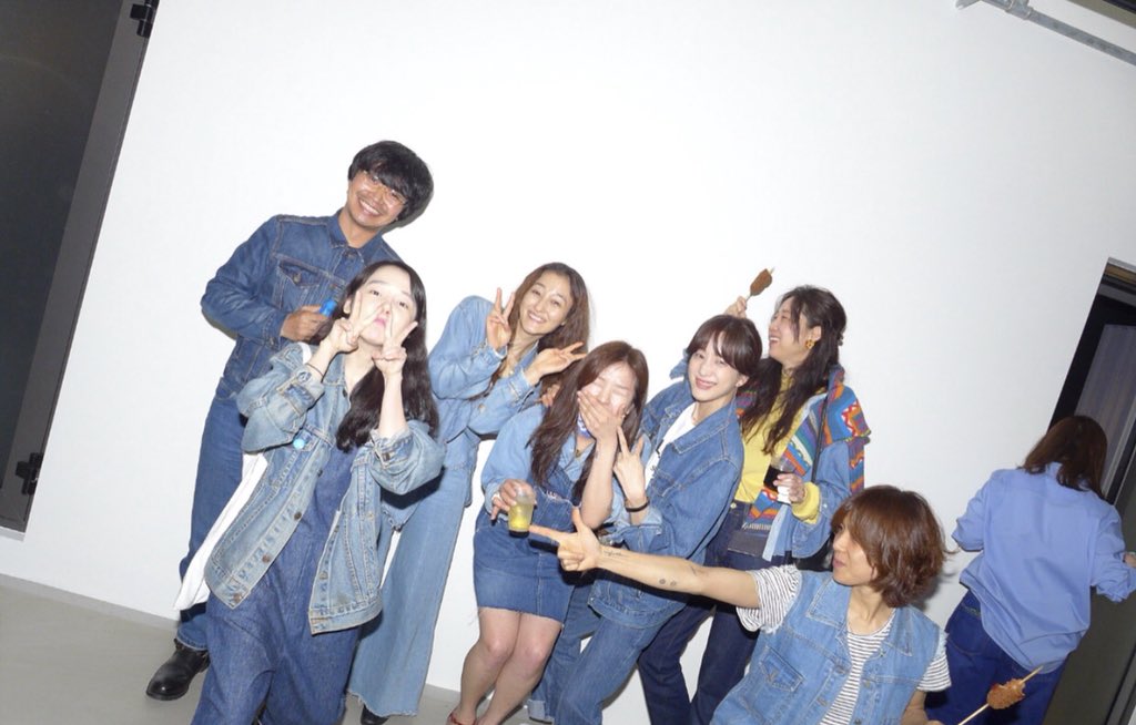 Amaze_II's tweet photo. HBD LIMJI0509😎
#yoana'sfriends #yoanaloves #yoanajung #jungryeowon #jeanstyle https://t.co/BlO81KDxlB