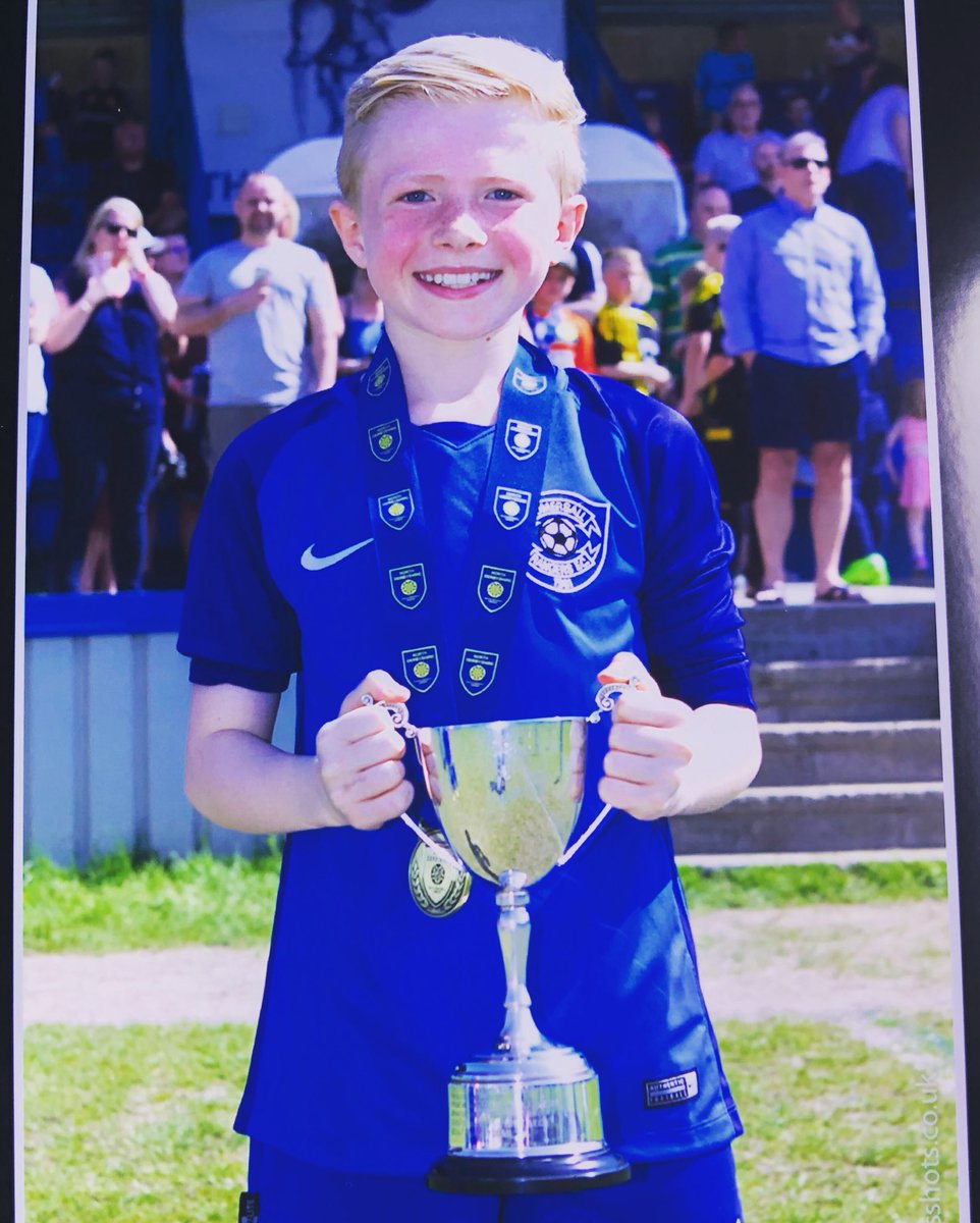 rust_ellie's tweet photo. Champions 🏆#somersallrangers #proudmum #scored2 https://t.co/zZp44oFzf4