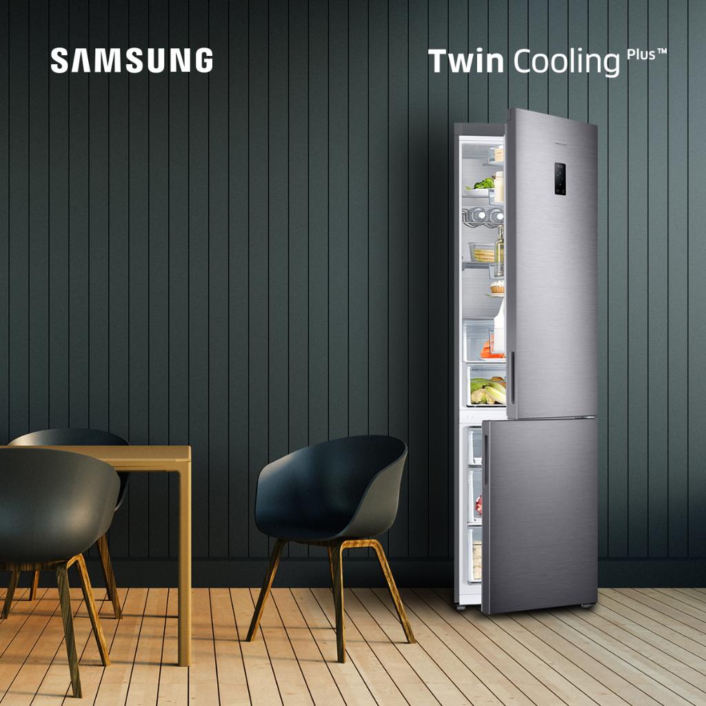 SamsungGreece's tweet image. Όσα και να αγοράσεις, σίγουρα θα χωρέσουν! #TwinCooling #SpaceMax spr.ly/6016DdSHC