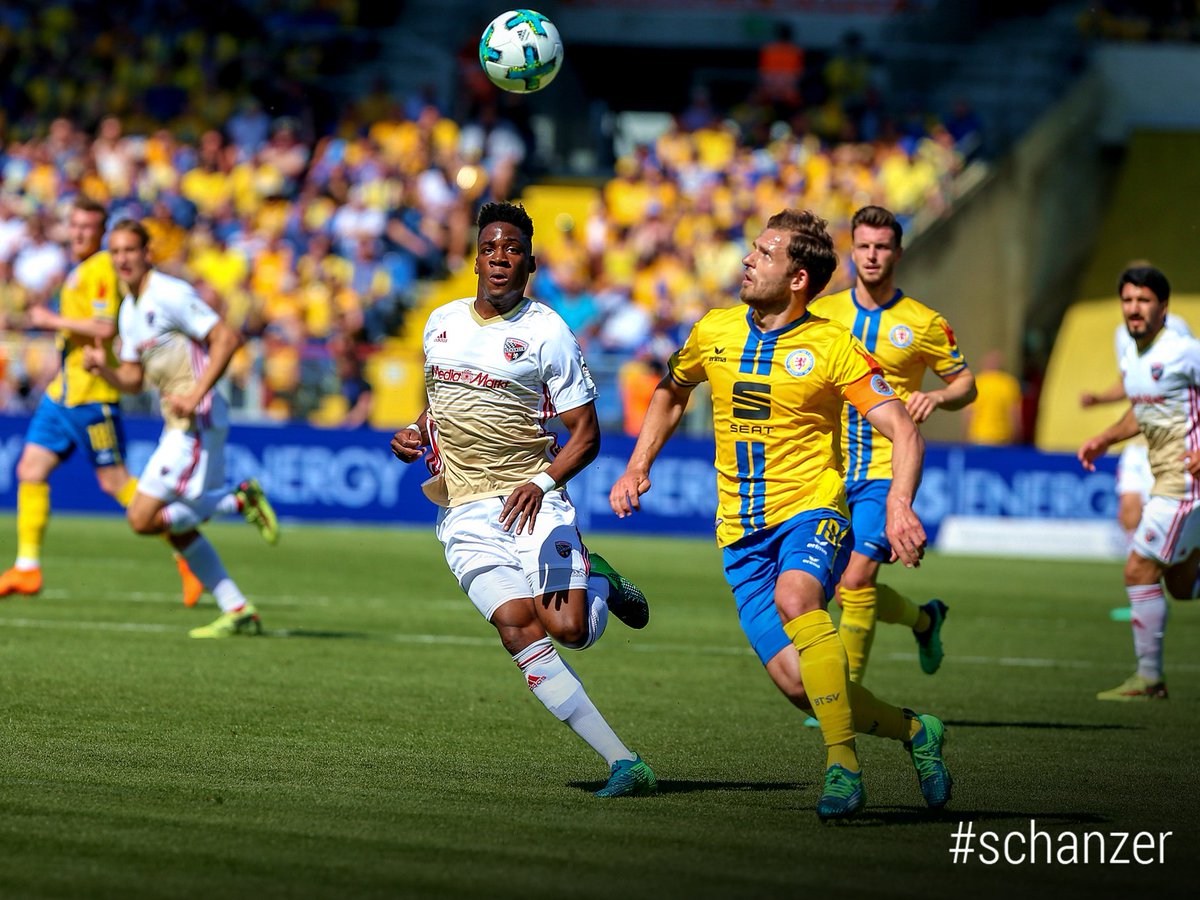Schanzer_EN's tweet photo. #statisticmonday
Freddy #Ananou with a huge performance at yesterday's match against #Braunschweig: Being the fastest #Schanzer and winning 69% of his fights on the ground, he definitely was one of the best Black-Reds on the pitch at #EBSFCI ⚽️🔥 Good job, Freddy! https://t.co/CoPnVCKVpg