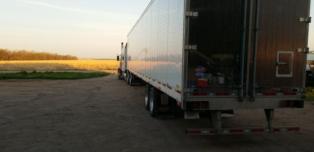 Yet another load of <a href="/ChannelSeed/">Channel Seed</a> #acceleron custom treated 2416R2X headed out to a neighbouring seedsman #plant18 rolls on