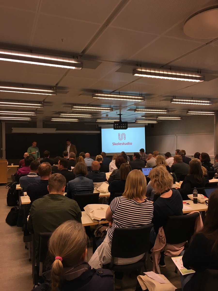 Lansering av skolestudio nå på R10 #NKUL2018 <a href="/digitalpedagog1/">Kristian Harerud Aa</a> <a href="/Bedrelaering/">Gyldendal Undervisning</a> #skolestudio #gyldendal
