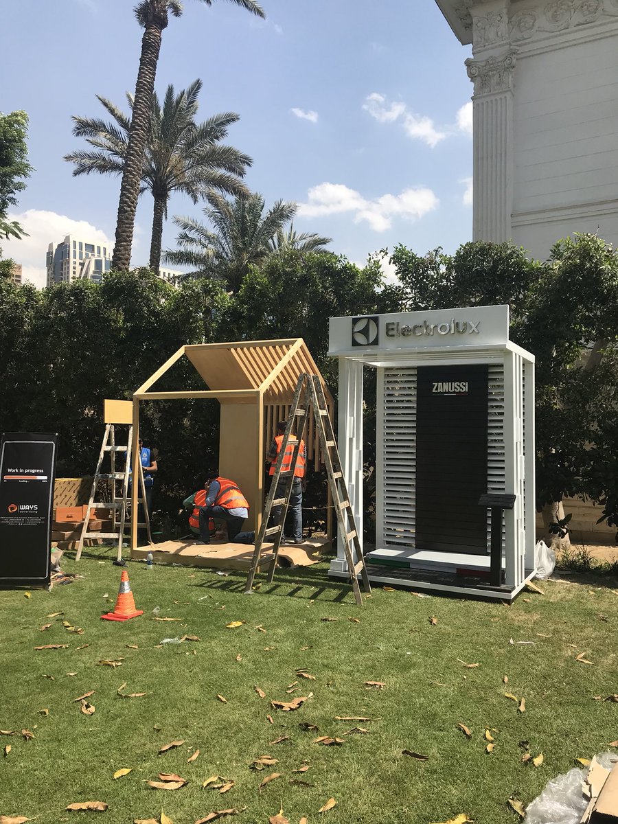 The making of #SwedenDayinCairo - 🇸🇪 exhibitors preparing their stands - showcasing #BestofSweden 8 May - proud of 🇸🇪 enterprise: #innovative #CSR #ReliablePartner #EgyptianMarket