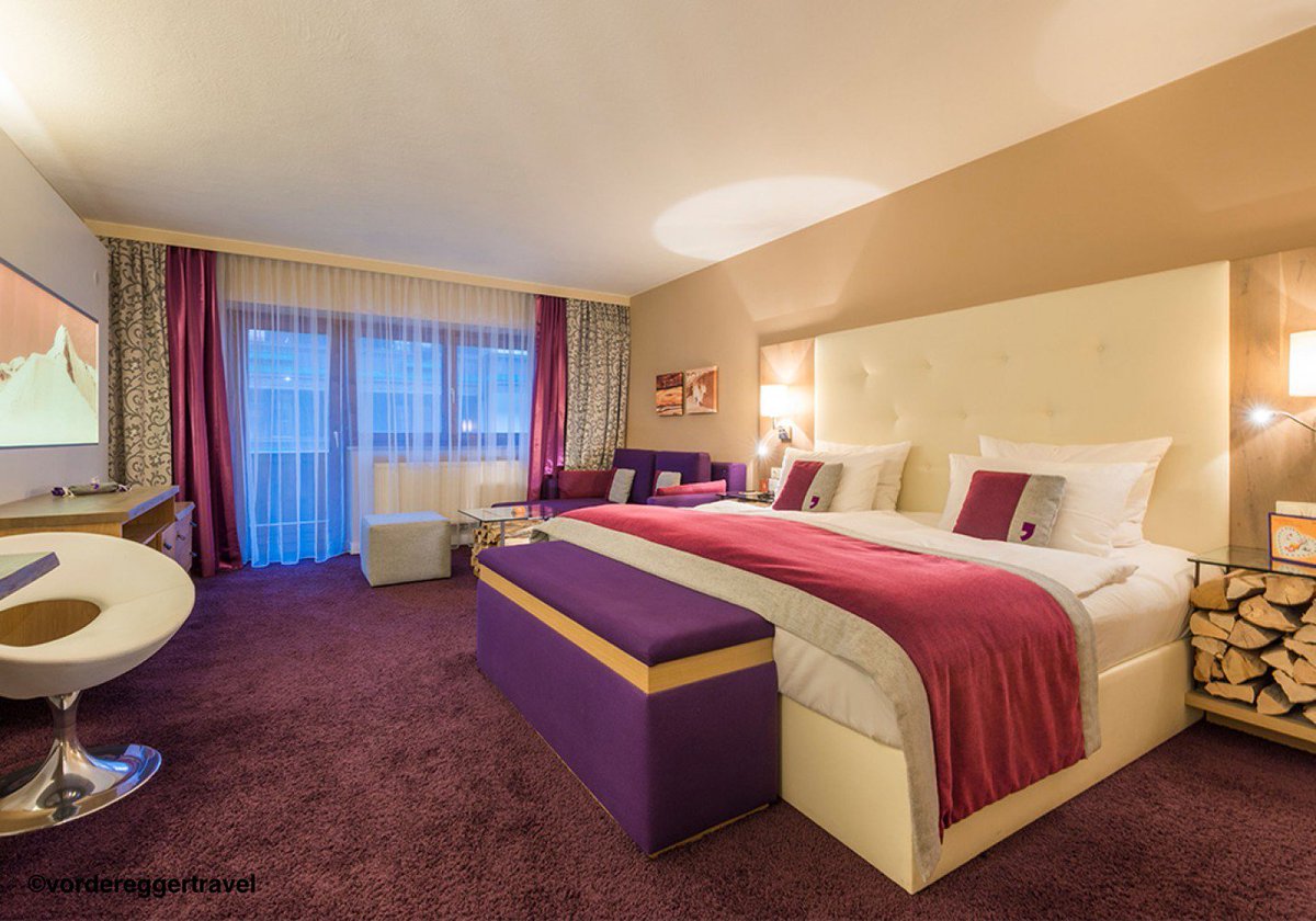 Check out our newly added 4* superior design hotel in Saalbach: eva,VILLAGE  - stunning spa, gourmet cuisine &amp; individually designed rooms. goo.gl/b8Ybd5