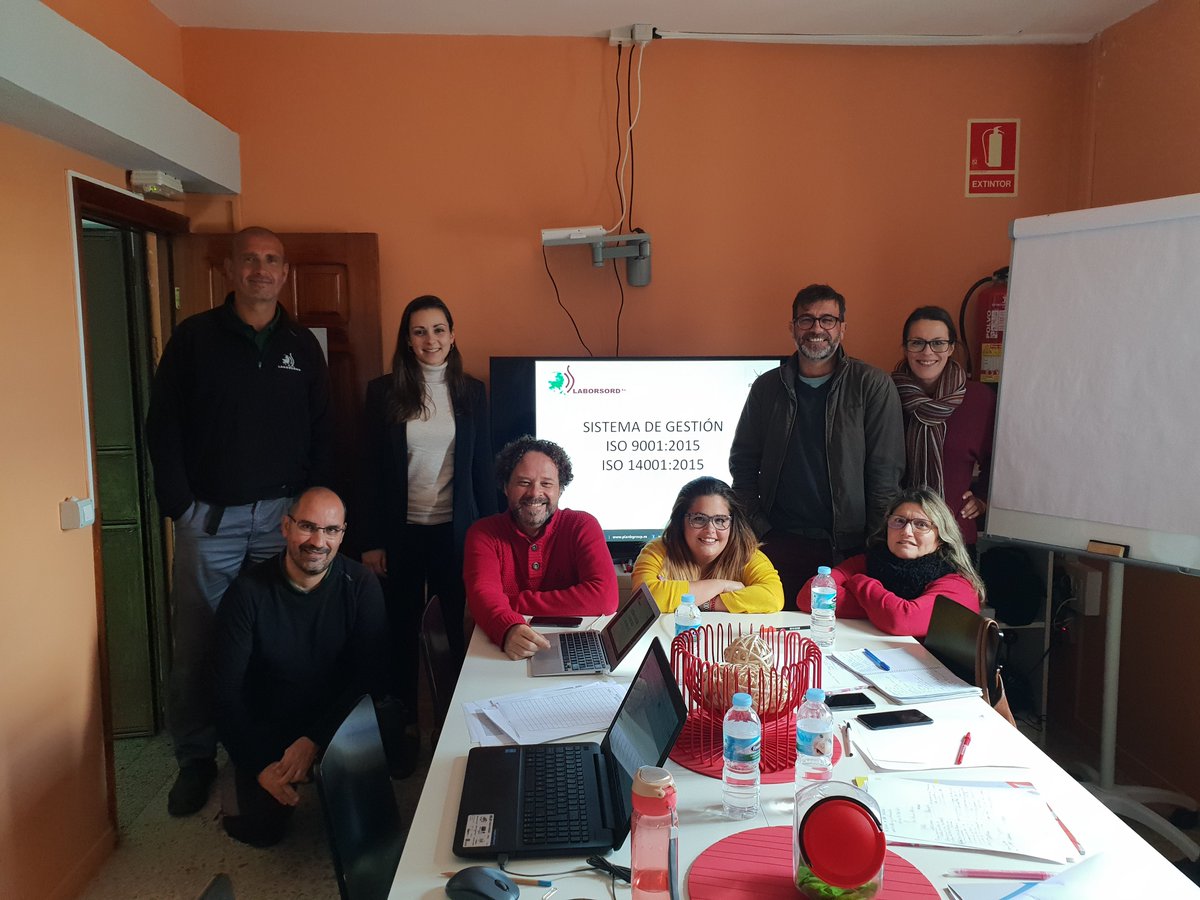 PlanBFormacion's tweet photo. Continuamos impartiendo #formación, en esta ocasión, hemos estado con el personal de @laborsord llevando a cabo el curso “Introducción práctica a las normas #ISO9001:2015 e #ISO14001:2015".
Más info sobre próximas convocatorias: https://t.co/9EPeX9ntxF https://t.co/mpv5qF7gE4